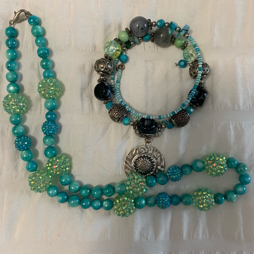 Turquoise and Silver Beaded Necklace and Bracelet Set